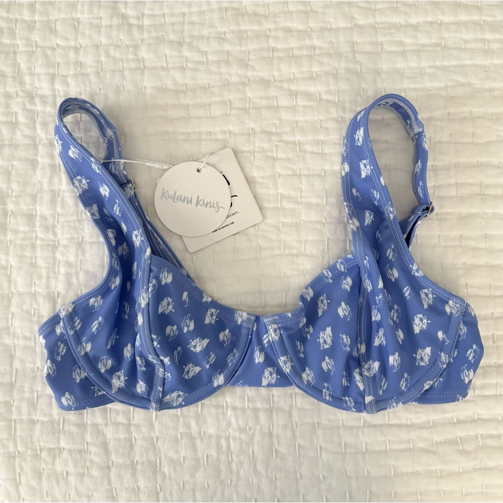 Kulani Kinis underwire top in snow leopard NWT size small